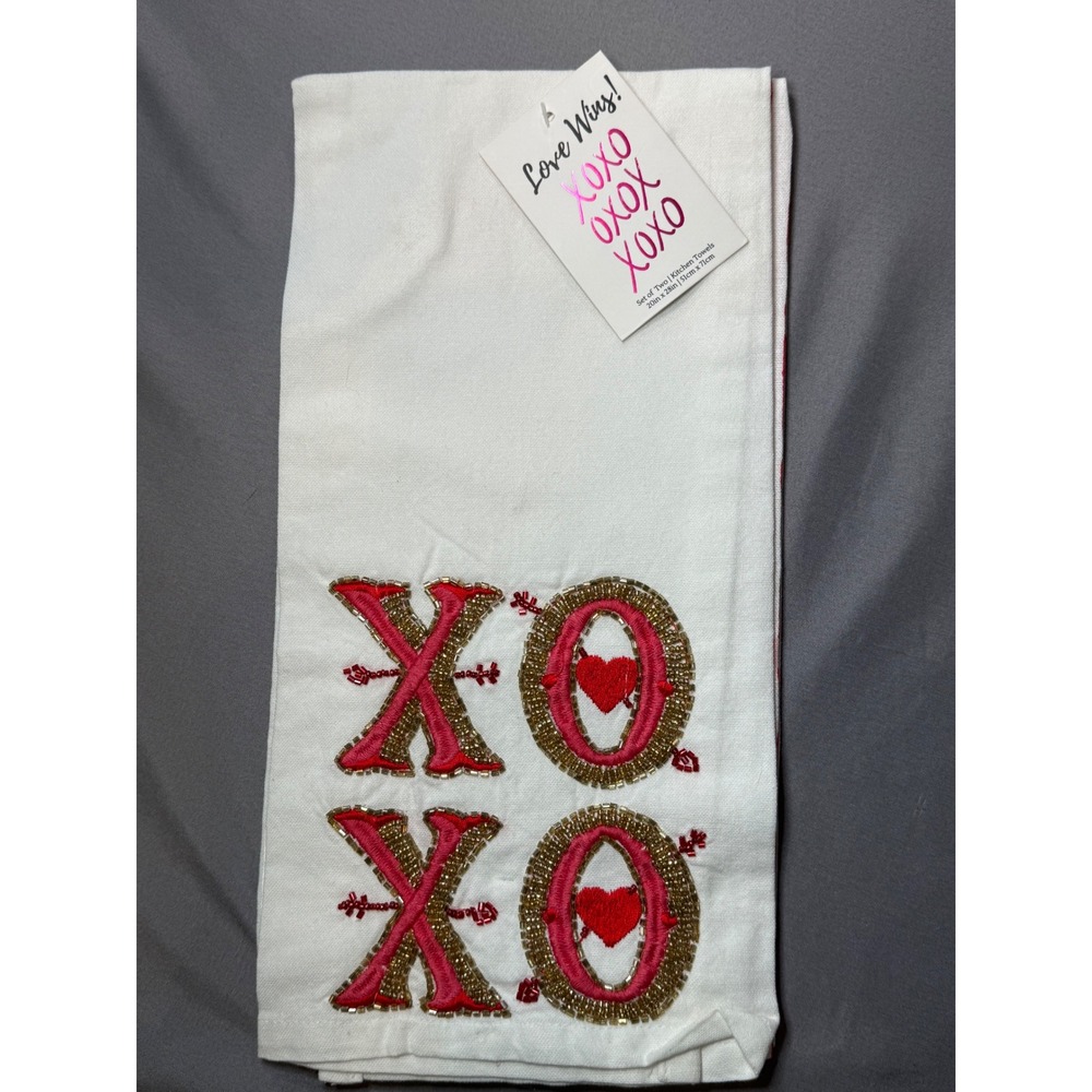 NWT Love Wins! Valentines Day Kitchen Towels Set 2 XOXO Beaded Heart